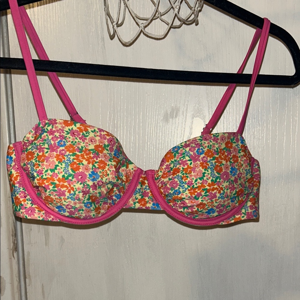 Top and Bottom Bikini Size (S) Worn once